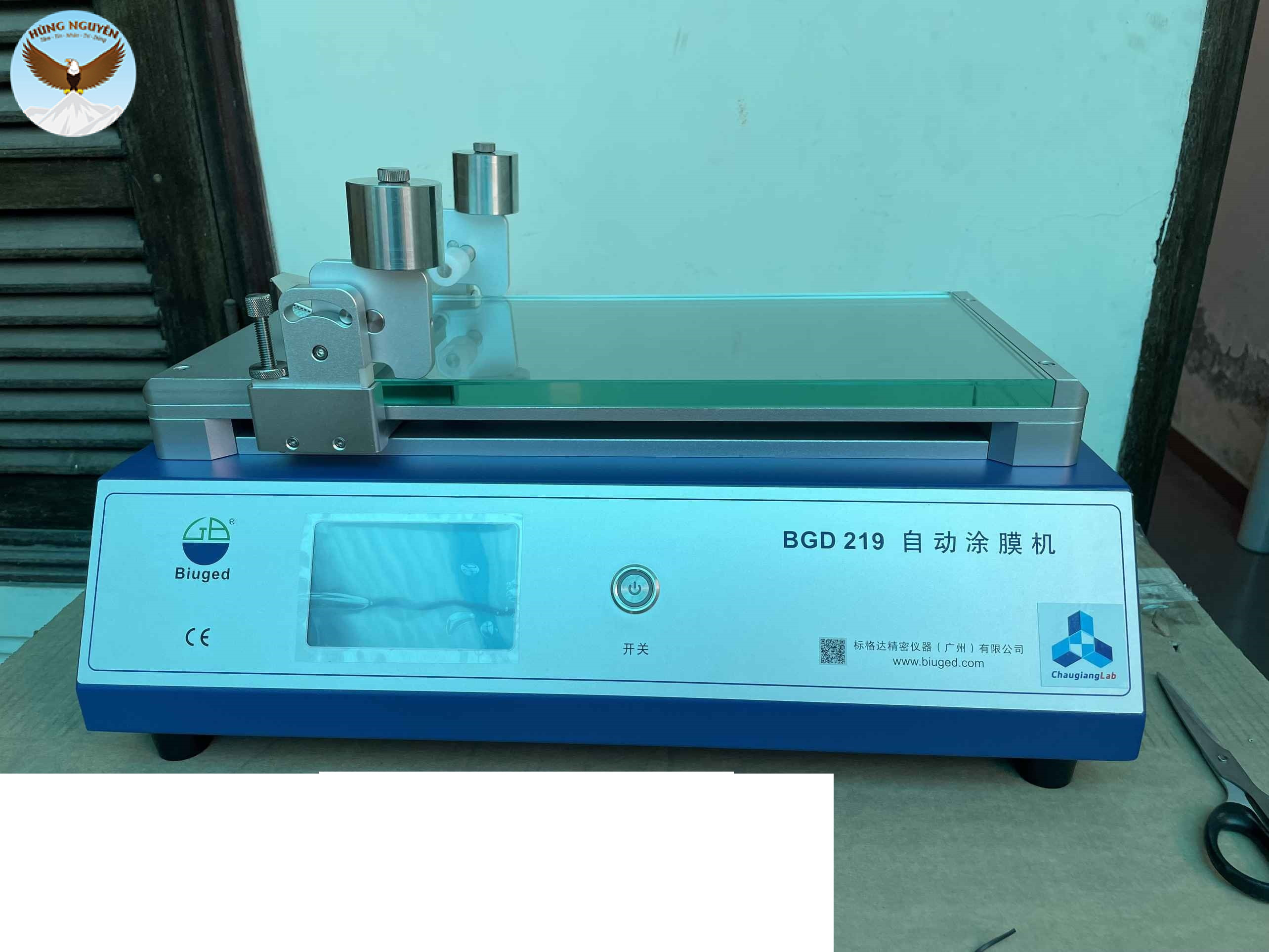 Máy kéo màng sơn tự động Biuged BGD 129